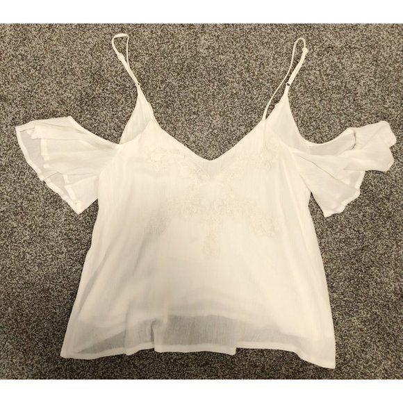 NWT LF White Embroidered Off the Shoulder Blouse - Picture 2 of 8